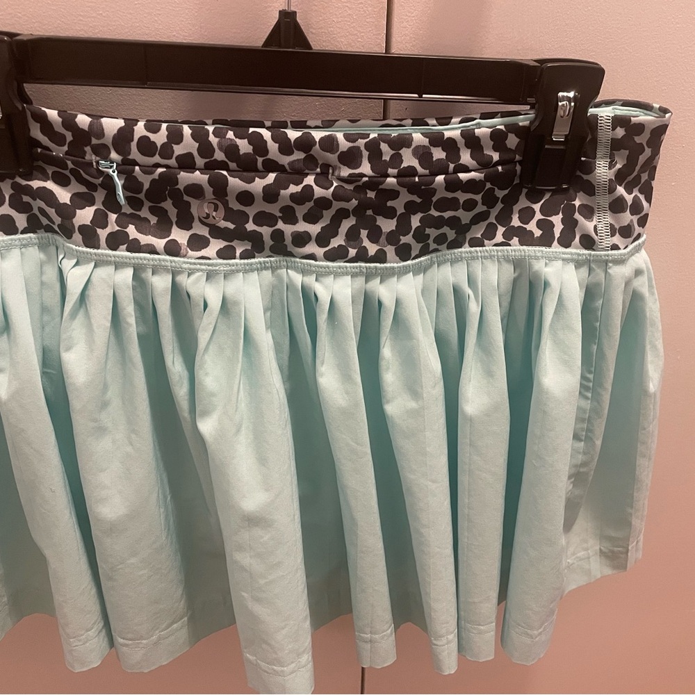 Lululemon Athletica Green pleated Mini Skirt